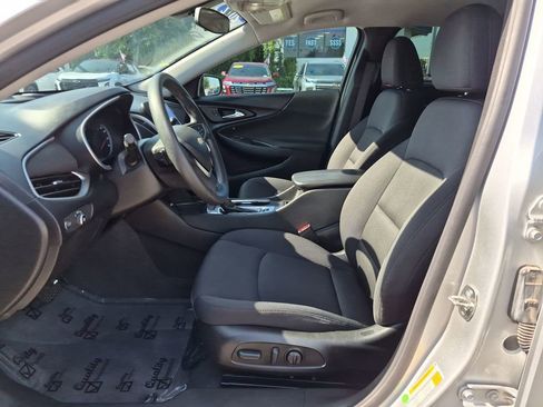 Used 2022 Chevrolet Malibu LT FWD image 11