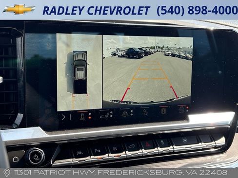 Certified 2024 Chevrolet Silverado 1500 High Country AWD/4WD image 9