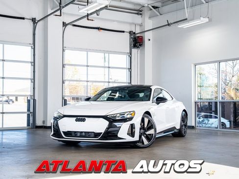 Used 2024 Audi e-tron GT Prestige image 1