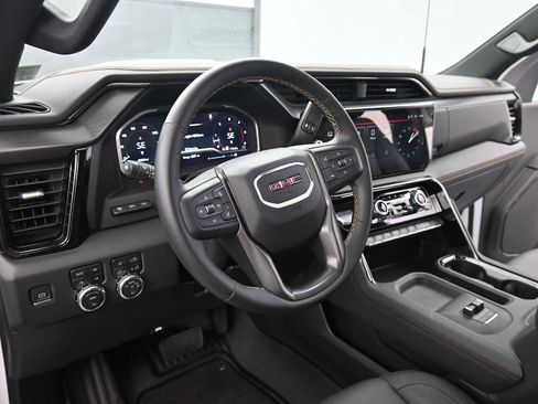 Used 2024 GMC Sierra 2500 AT4 w/ AT4 Premium Plus Package image 10