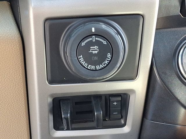 Used 2018 Ford F150 Lariat w/ Equipment Group 502A Luxury AWD/4WD image 26