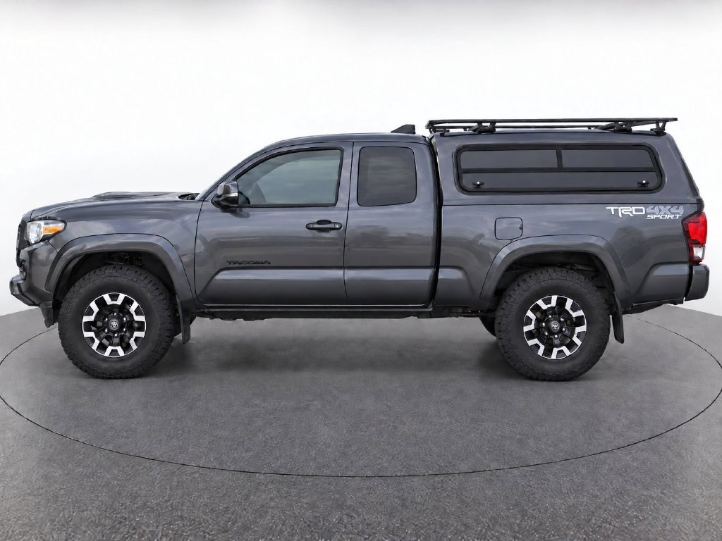 Used 2018 Toyota Tacoma TRD Sport w/ Technology Package AWD/4WD image 7
