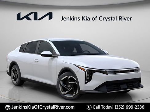 New 2025 Kia K4 GT-Line Turbo FWD image 1