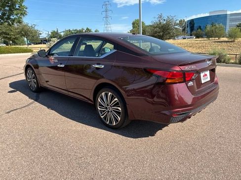 Used 2025 Nissan Altima 2.5 SL AWD/4WD image 7