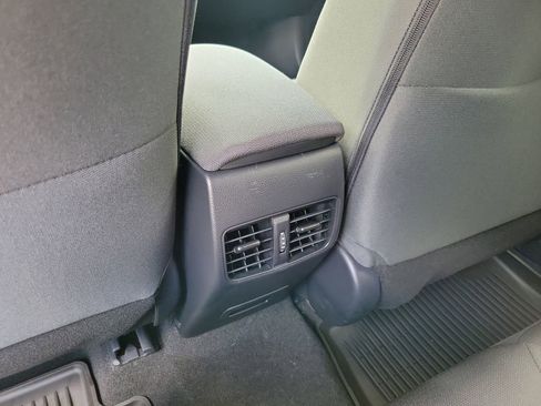Used 2026 Toyota Corolla Cross LE w/ Moonroof Package FWD image 11