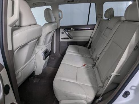 Used 2018 Lexus GX 460 Luxury image 18