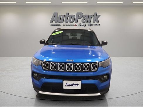 Used 2024 Jeep Compass Limited AWD/4WD image 2
