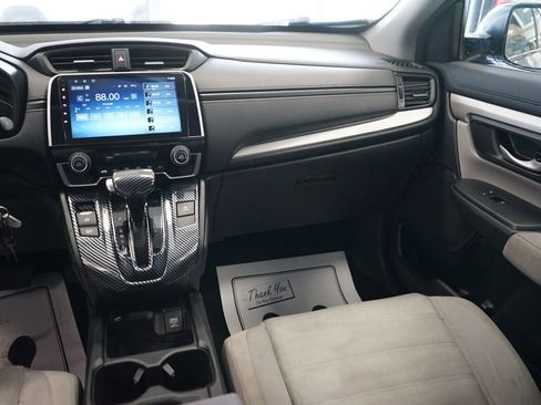 Used 2017 Honda CR-V LX image 8