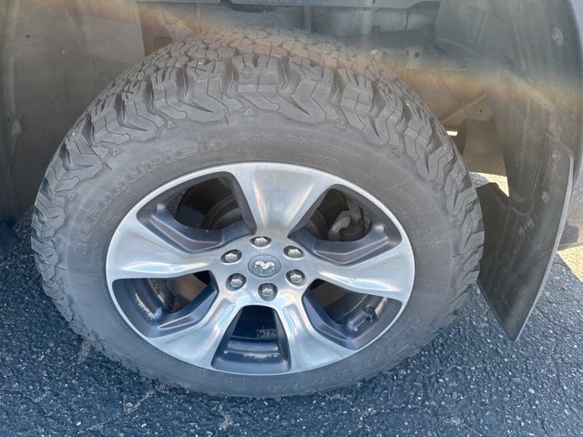 Used 2020 RAM 1500 Laramie AWD/4WD image 6