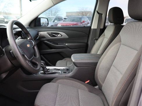 Used 2021 Chevrolet Traverse LS FWD image 13