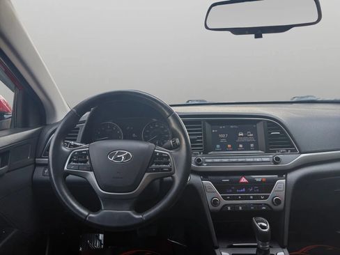 Used 2017 Hyundai Elantra Limited FWD image 28