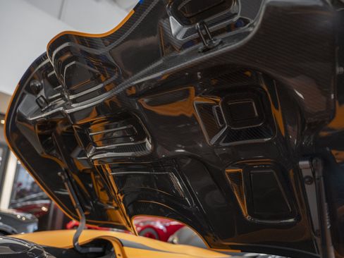Used 2021 McLaren Elva RWD image 93