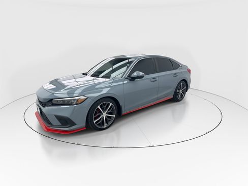 Used 2022 Honda Civic Touring image 4