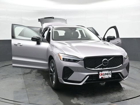 New 2026 Volvo XC60 T8 Plus w/ Climate Package AWD/4WD image 41