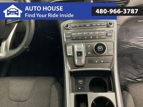 Used 2023 Hyundai Santa Fe SEL FWD image 17