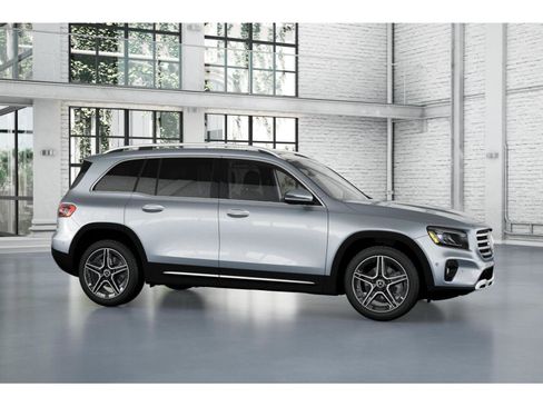 New 2026 Mercedes-Benz GLB 250 4MATIC image 14