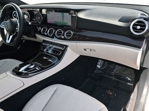 Used 2019 Mercedes-Benz E 300 image 9