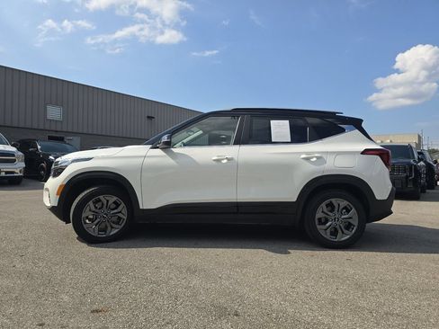 Used 2024 Kia Seltos S AWD/4WD image 14