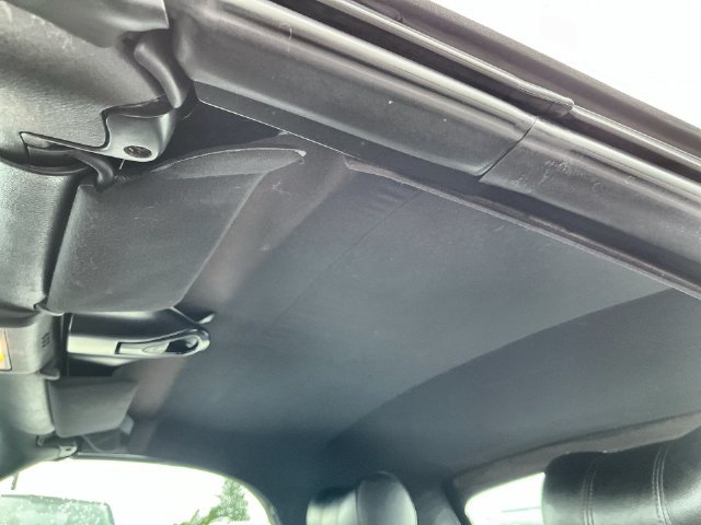 Used 2004 Ford Thunderbird RWD image 18