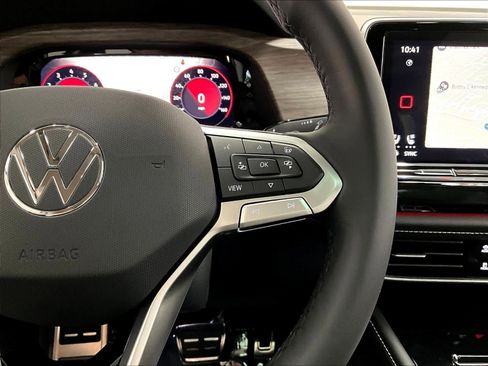 New 2026 Volkswagen Atlas SEL Premium R-Line image 18