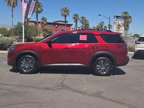 Certified 2026 Nissan Pathfinder SV AWD/4WD image 15