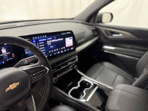 Used 2024 Chevrolet Traverse LT w/ Trailering Package image 20