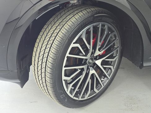 New 2026 Audi SQ5 Premium Plus image 32