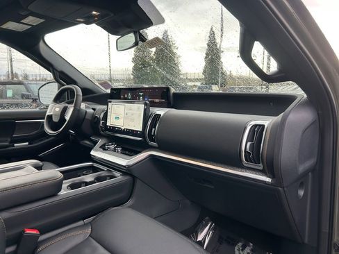 New 2025 Ford Expedition Tremor image 27