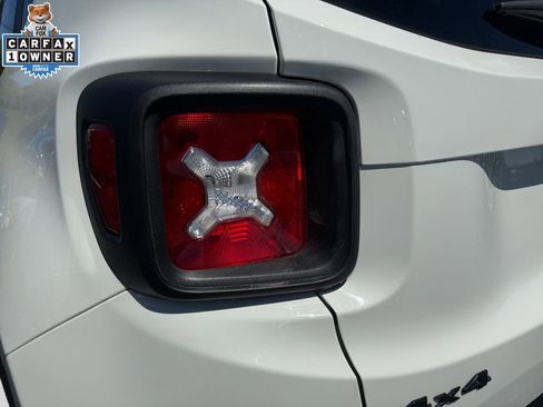 Used 2023 Jeep Renegade Trailhawk AWD/4WD image 21