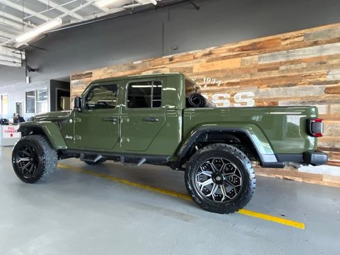 Used 2021 Jeep Gladiator Overland w/ Popular Equipment Package AWD/4WD image 22