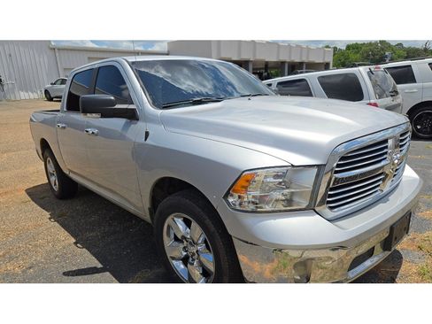 Used 2019 RAM 1500 Lone Star RWD image 5