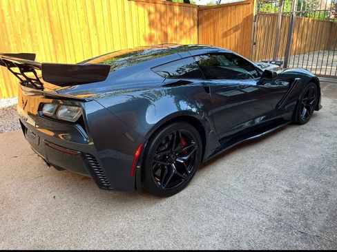Used 2019 Chevrolet Corvette ZR1 RWD image 5