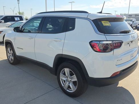 Used 2022 Jeep Compass Latitude AWD/4WD image 6