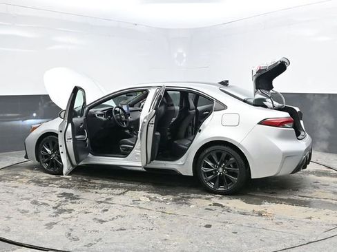 Used 2025 Toyota Corolla XSE image 42