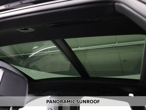 Used 2022 Porsche Macan GTS w/ Premium Package Plus image 4