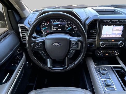 Used 2018 Ford Expedition Limited AWD/4WD image 6