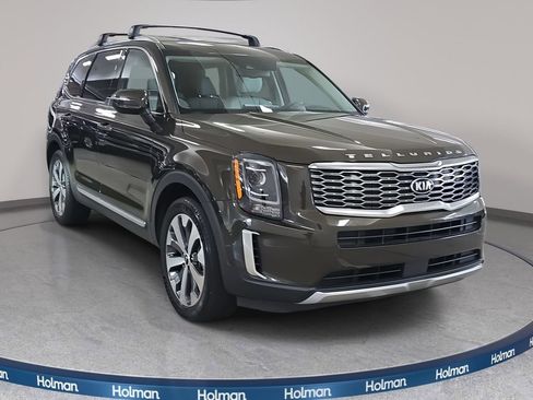 Used 2020 Kia Telluride EX w/ EX Premium Package image 4