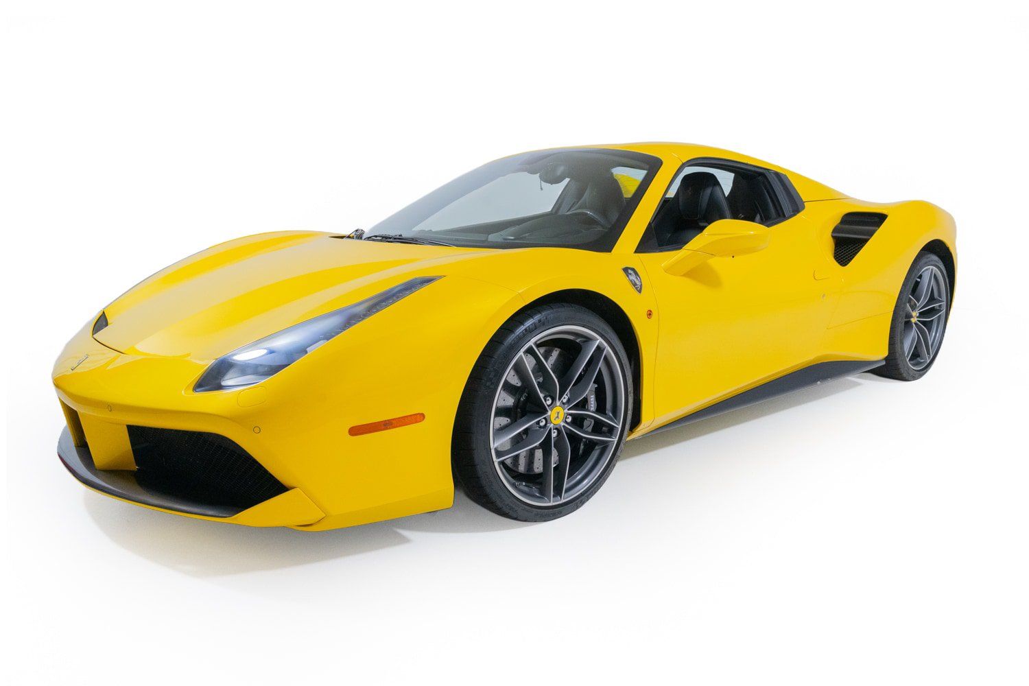 Used 2017 Ferrari 488 Spider RWD image 2