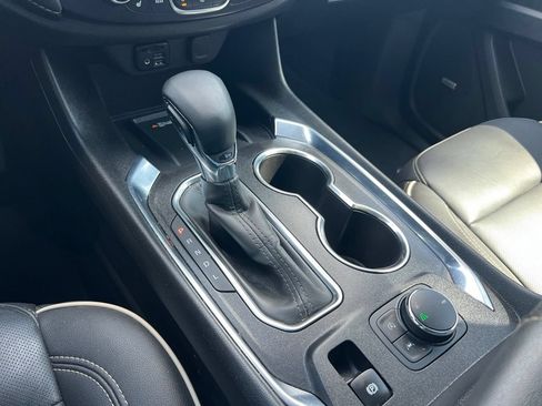 Used 2023 Chevrolet Traverse Premier w/ Redline Edition FWD image 21