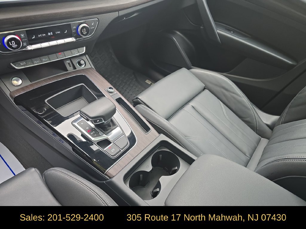 Used 2024 Audi Q5 2.0T Premium w/ Convenience Package AWD/4WD image 25