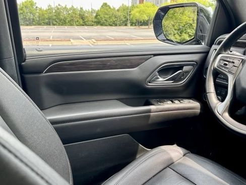 Used 2024 Chevrolet Suburban LT AWD/4WD image 20