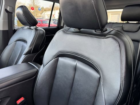 Used 2023 Jeep Grand Cherokee Limited image 19