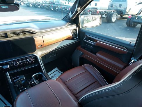 Used 2024 GMC Sierra 1500 Denali Ultimate image 11