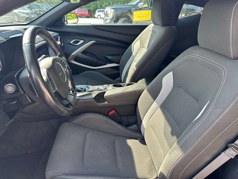 Used 2022 Chevrolet Camaro LT RWD image 28