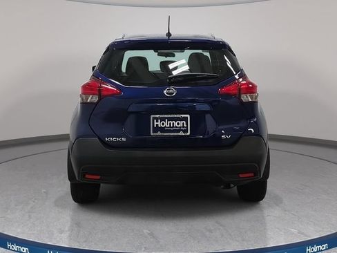 Used 2018 Nissan Kicks SV FWD image 7