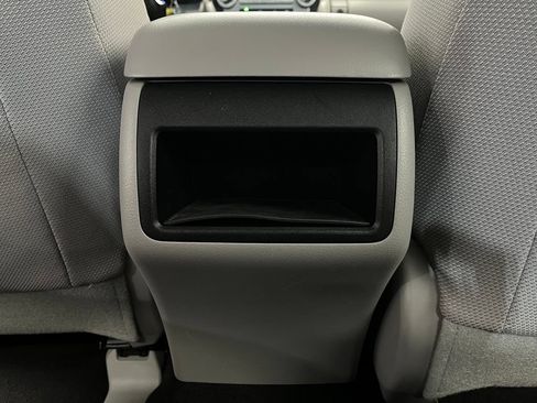 Used 2014 Toyota Camry LE FWD image 16