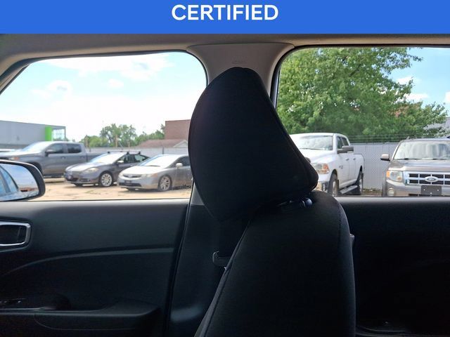 Certified 2023 Hyundai Venue SE FWD image 17