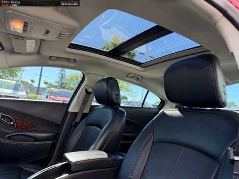 Used 2013 Buick LaCrosse Premium w/ Entertainment Package FWD image 15