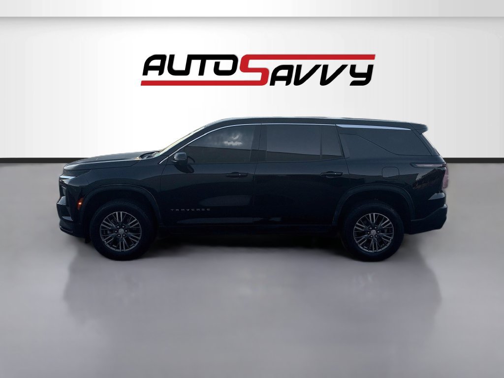 Used 2024 Chevrolet Traverse LS FWD image 4
