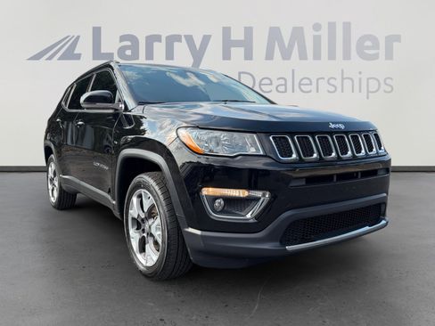 Used 2018 Jeep Compass Limited AWD/4WD image 7